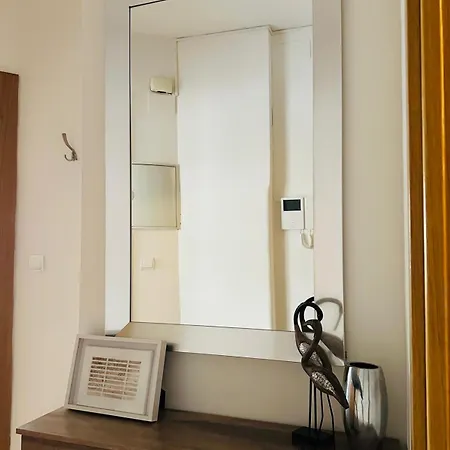Apartment Monumental